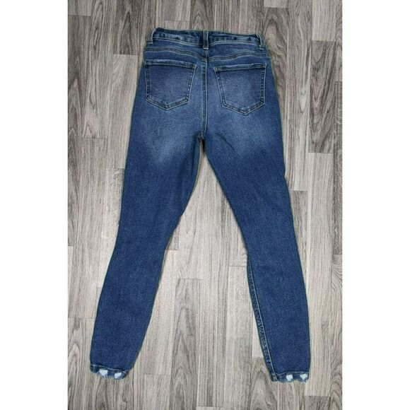 (3/$35) NOBO No Boundaries Size 3 Distressed High Rise Skinny Button Fly Jeans - Picture 2 of 10